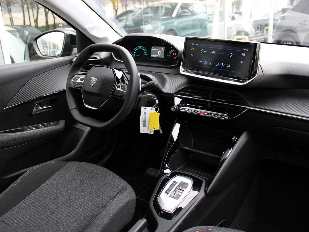 Peugeot 208 1.2 Hybrid 110 e-DCS6 Style VOORRAAD KORTING, 12 maanden, Euro 6, 1199 cc, Origineel Nederlands