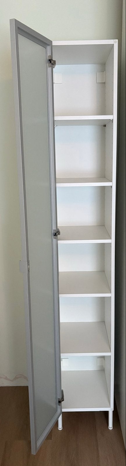 IKEA Badkamerkast met glazen deur, Huis en Inrichting, Ophalen, (Half)hoge kast, Minder dan 50 cm, Zo goed als nieuw