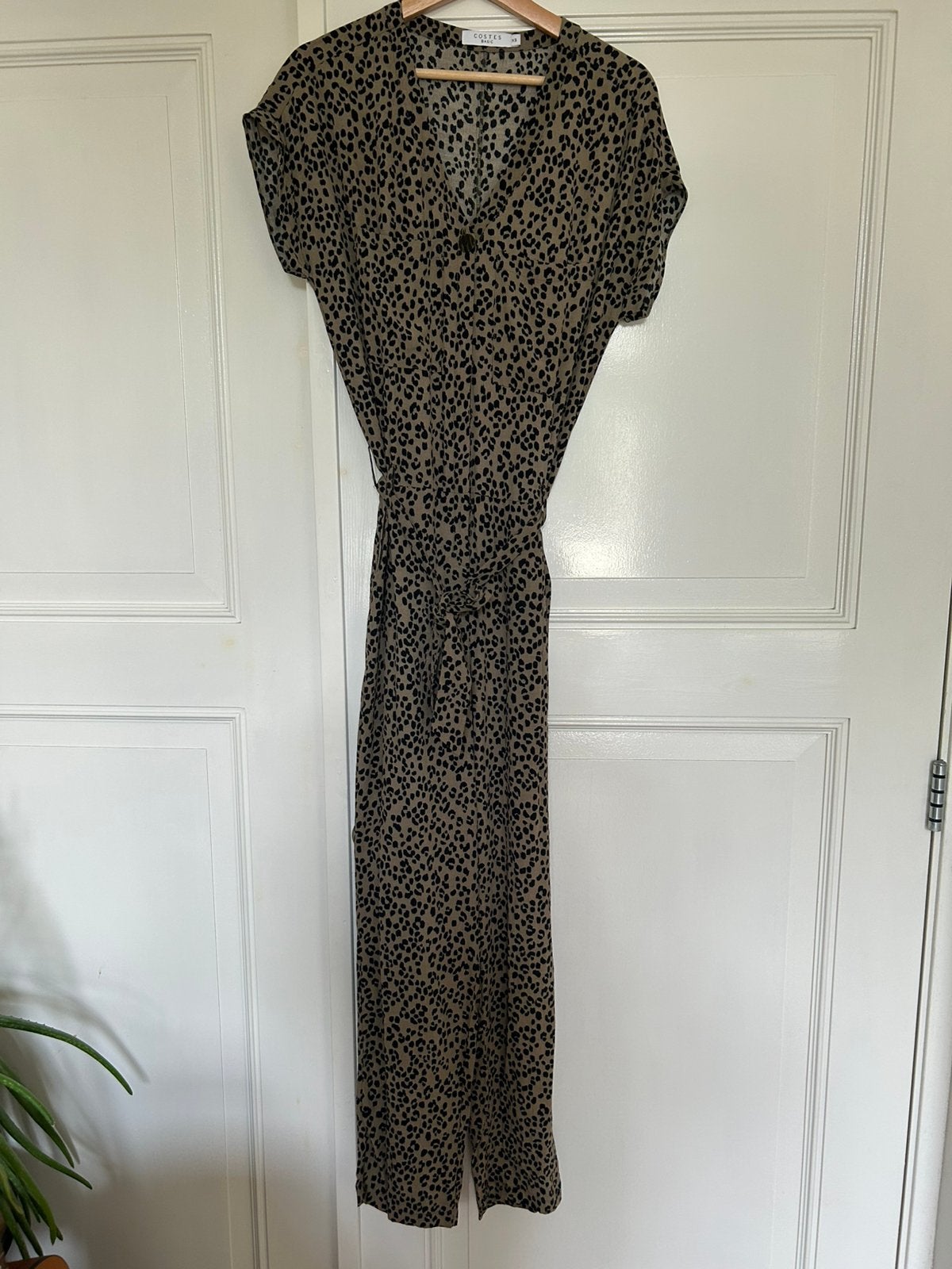 Costes groene jumpsuit XS zwarte panterprint, Kleding | Dames, Jumpsuits, Ophalen of Verzenden, Zo goed als nieuw, Maat 34 (XS) of kleiner