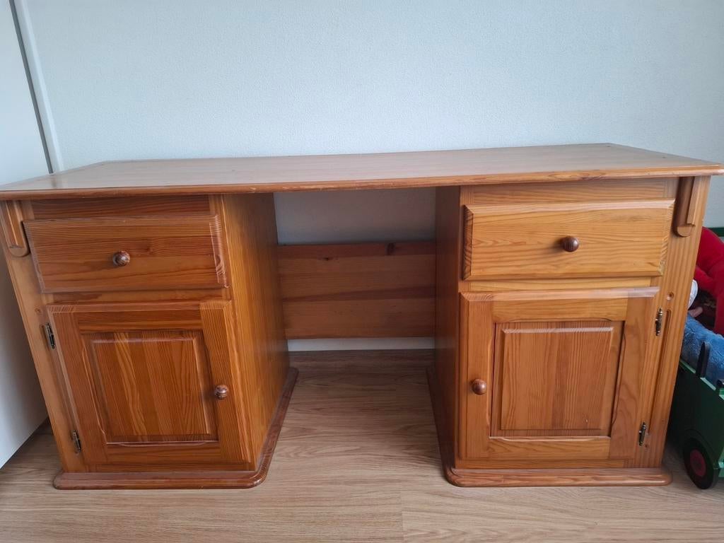 Bureau, Ophalen