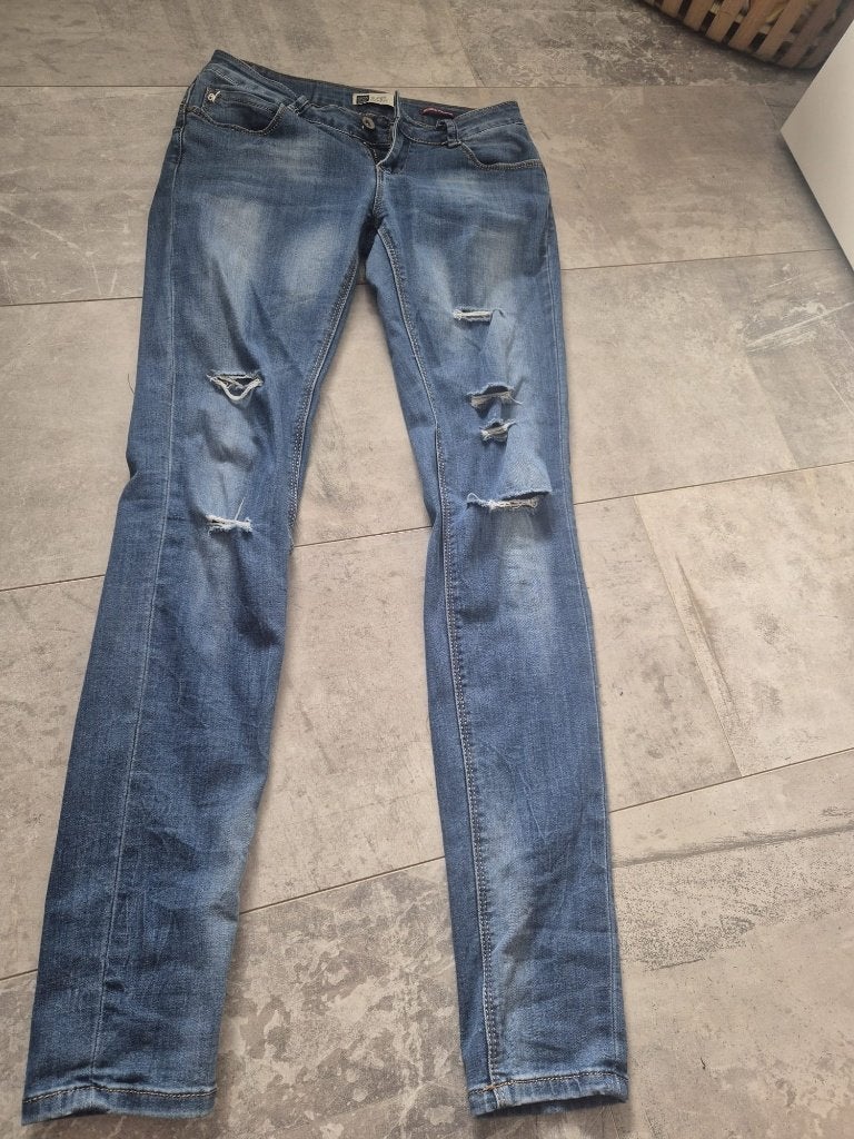 Skinny Jeans maat M, Blauw, Ophalen of Verzenden, Zo goed als nieuw, W30 - W32 (confectie 38/40)