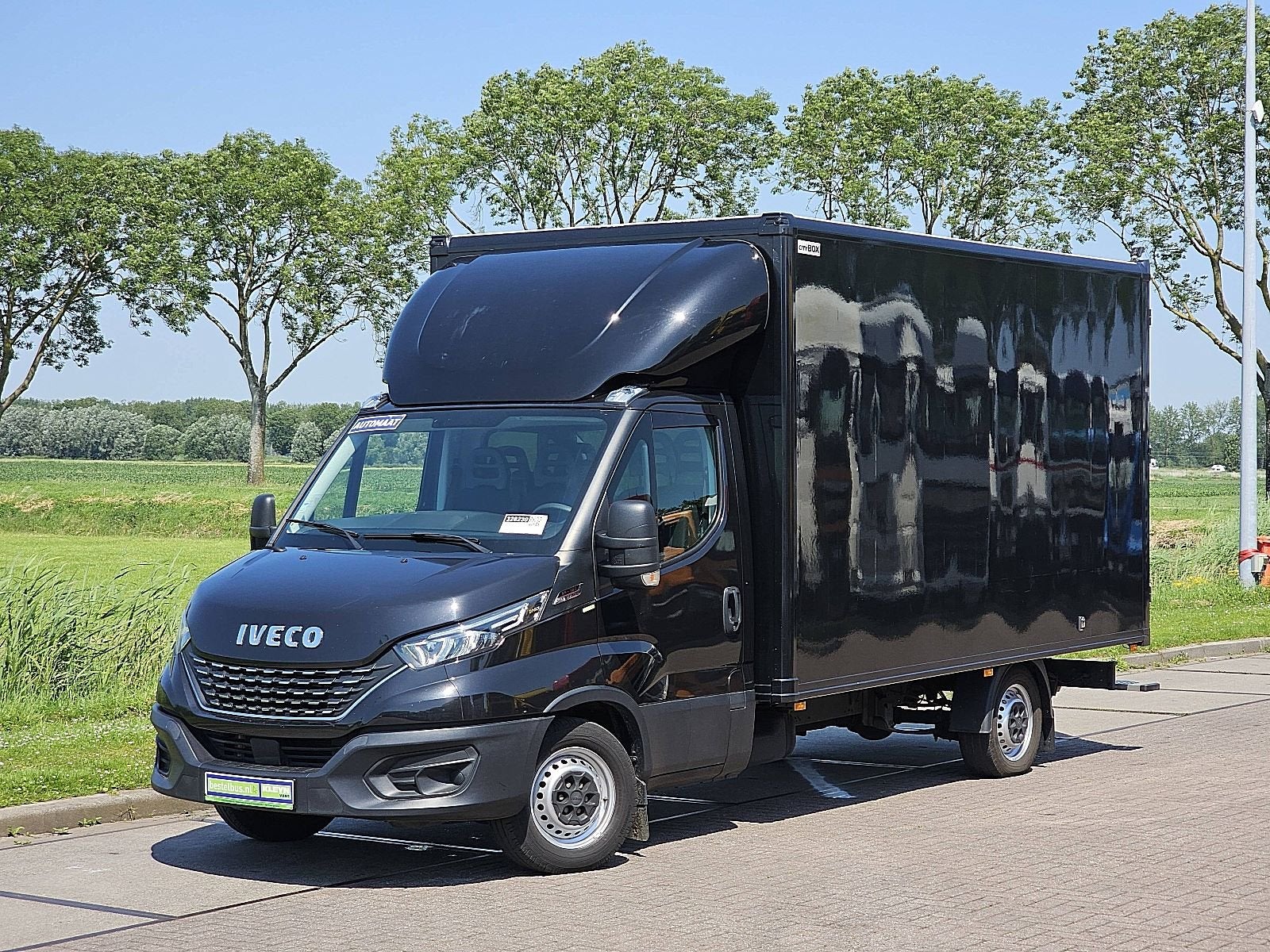 IVECO DAILY 35S18 bakwagen deuren 3.0l, Auto's, Automaat, Metallic lak, Gebruikt, Euro 6