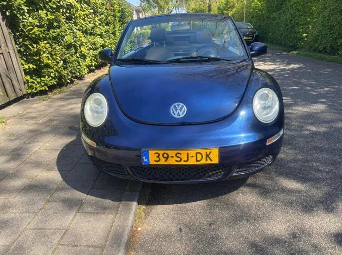 Volkswagen Beetle 2.0 Cabriolet, Voorwielaandrijving, 1304 kg, Stof, 4 cilinders