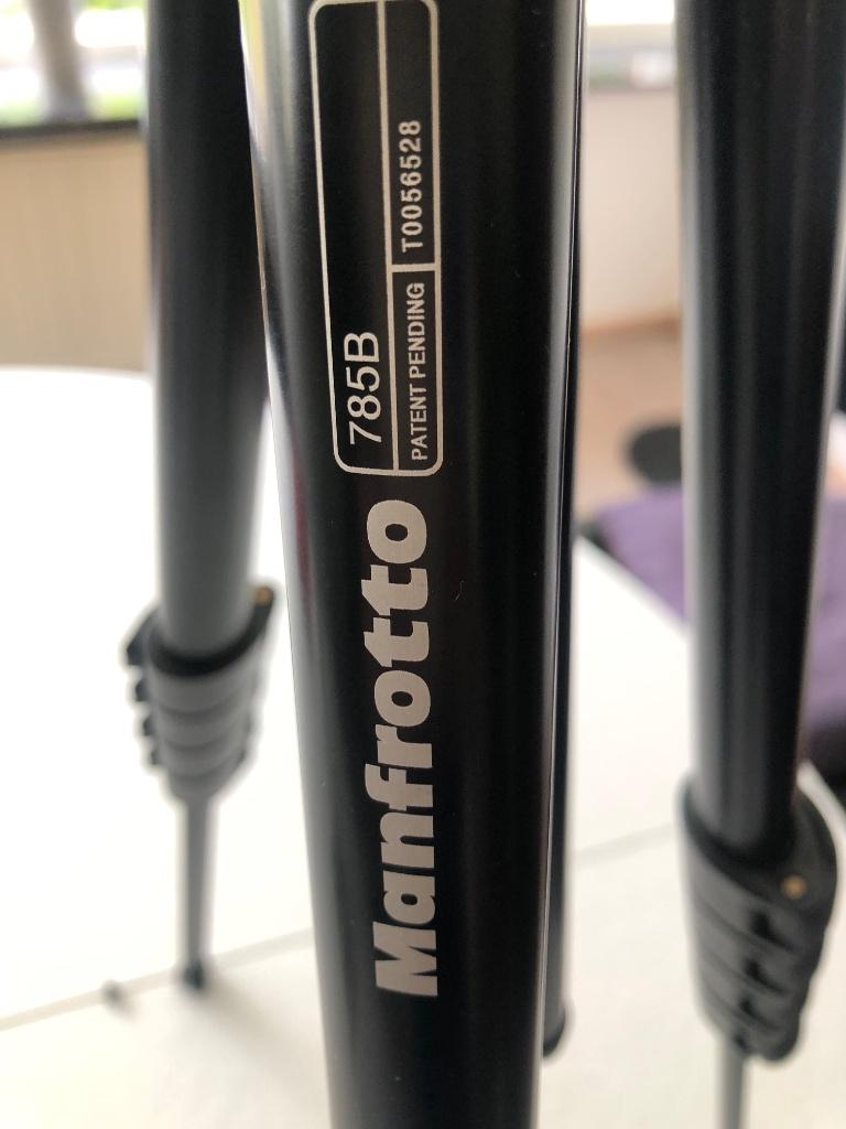 foto statief Manfrotto, Audio, Tv en Foto, Fotografie | Statieven en Balhoofden, Zo goed als nieuw, 150 tot 175 cm, Met balhoofd