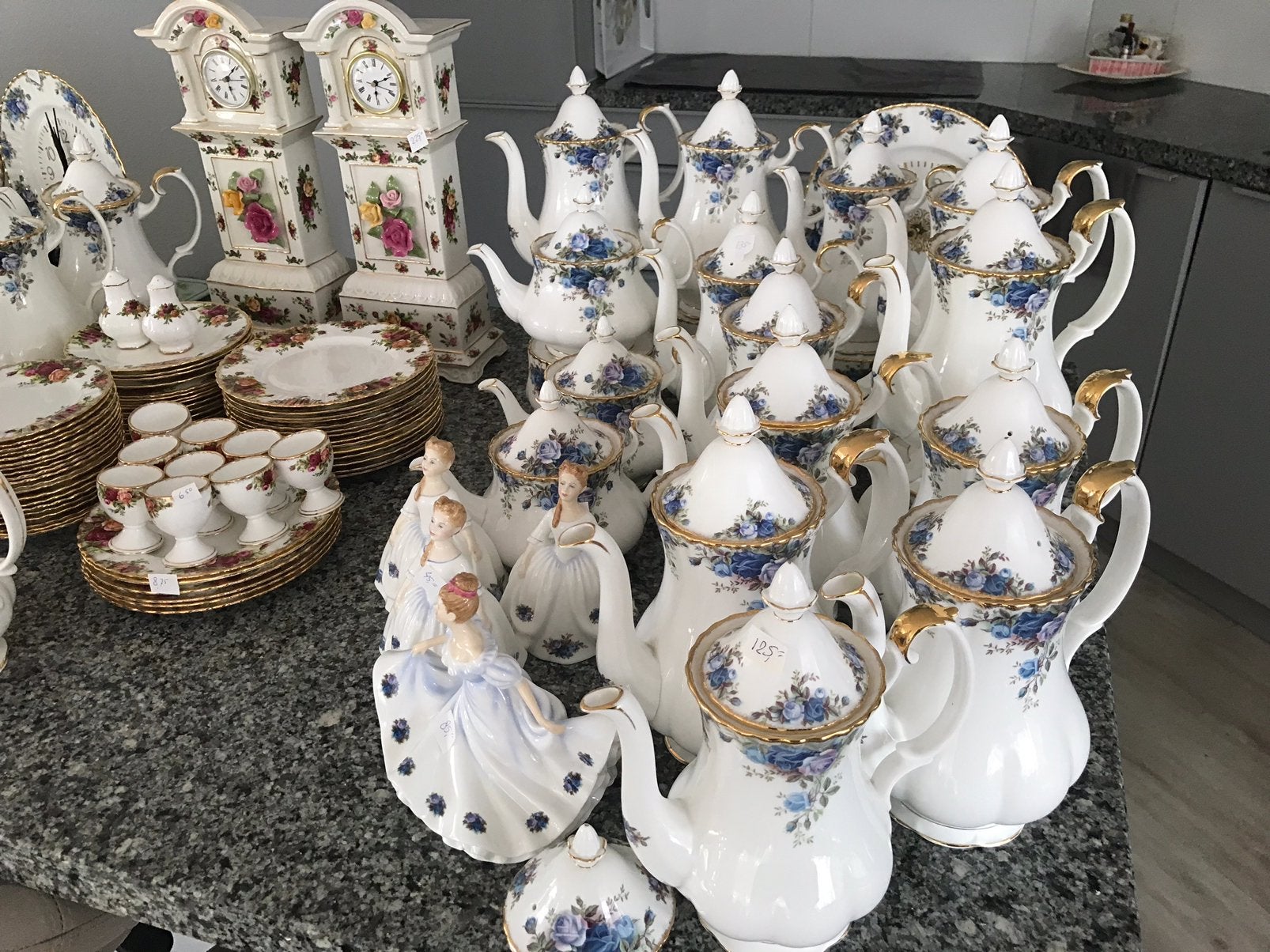 Royal albert moonlight old coutry roses, Ophalen, Zo goed als nieuw, Porselein, Kop en/of schotel