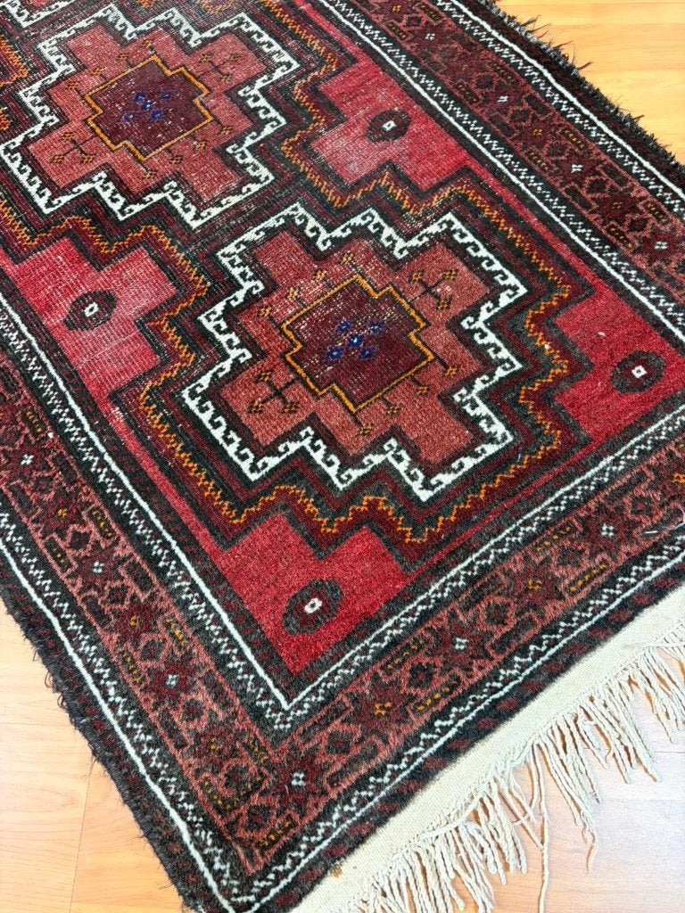 Oosters tapijt versleten sleets rood blauw  128/75, Ophalen of Verzenden