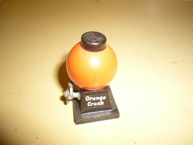 Mie18<>; orange crush jucer, Verzamelen, Verzenden, Zo goed als nieuw, Poppenhuis