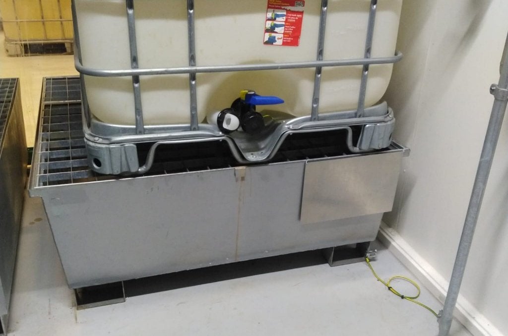 Lekbak, 1220x1220x490 mm, IBC geschikt, Ophalen, Zo goed als nieuw
