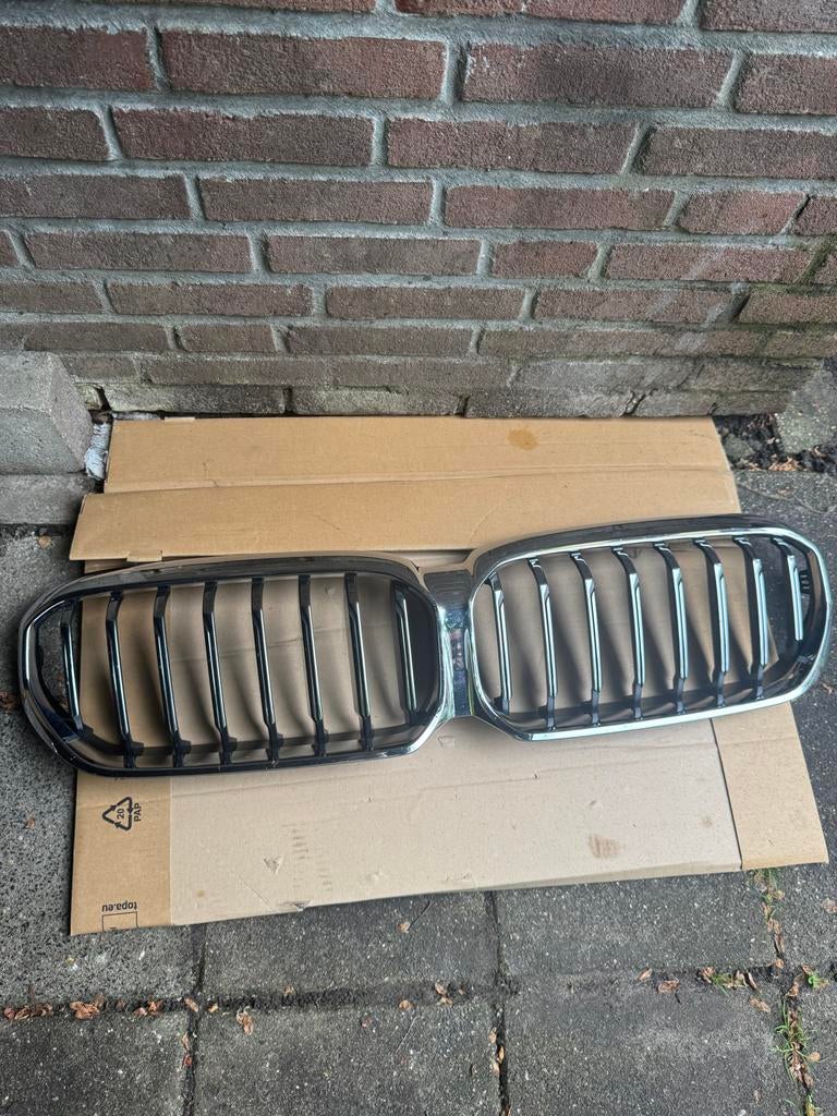 BMW 5 serie G30 LCI Nieren, Gebruikt, Voor, Ophalen of Verzenden, Bumper