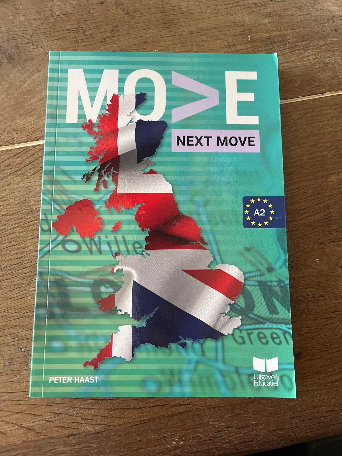 Engelse lesboeken: Next Move A2 & Moving On B1 - Peter Haast, Boeken, Taal | Engels, Zo goed als nieuw, Non-fictie, Ophalen of Verzenden