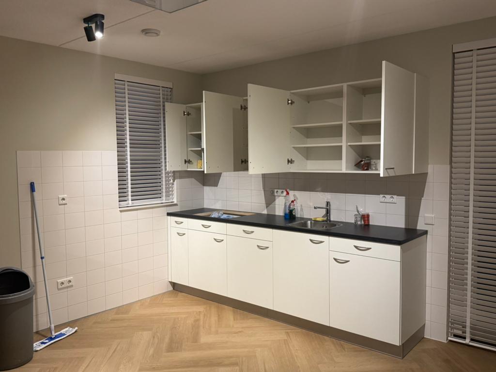 Te koop keller keuken, Ophalen of Verzenden, Zo goed als nieuw