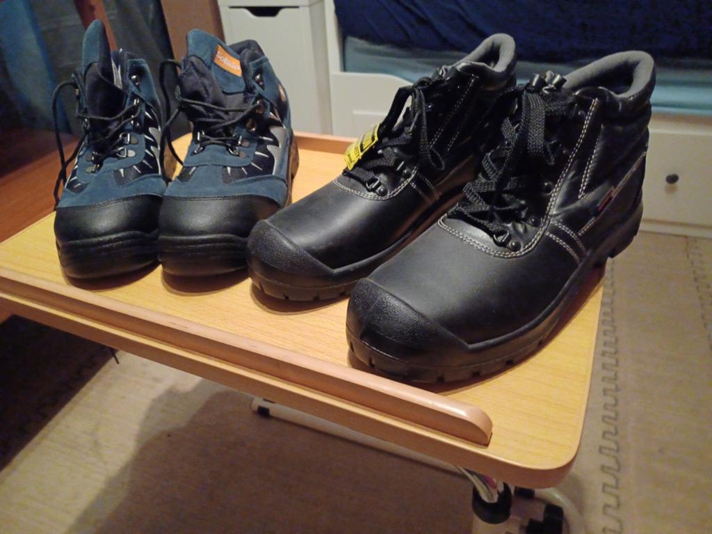 2 PAAR NIEUWE WERKSCHOENEN M.46. Gekocht bij LIDL., Ophalen