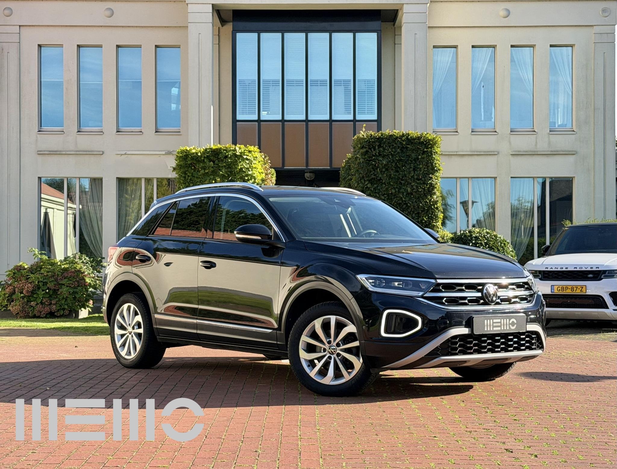 Volkswagen T-Roc 1.5 TSI Style - Massagestoel - IQ Light - A, Auto's, 1258 kg, 4 cilinders, 150 pk, Zwart