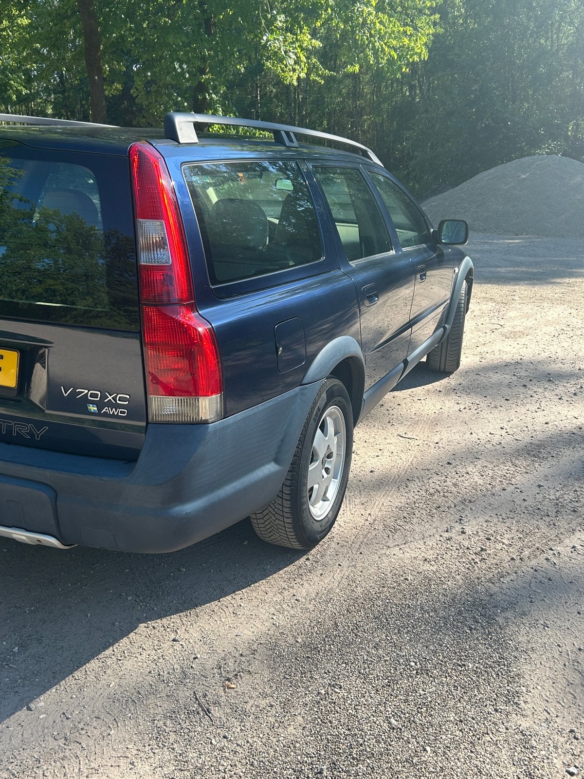 Volvo V70 2.4 T XC 4WD AUT 2000 Blauw, Auto's, Automaat, 1800 kg, Beige, Stationwagon