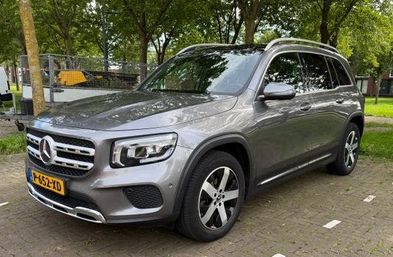 Mercedes-Benz GLB 200 d PANO 7p 8G-DCT VOL opties BTW, Auto's, 4 cilinders, 7 stoelen, Diesel, 1635 kg