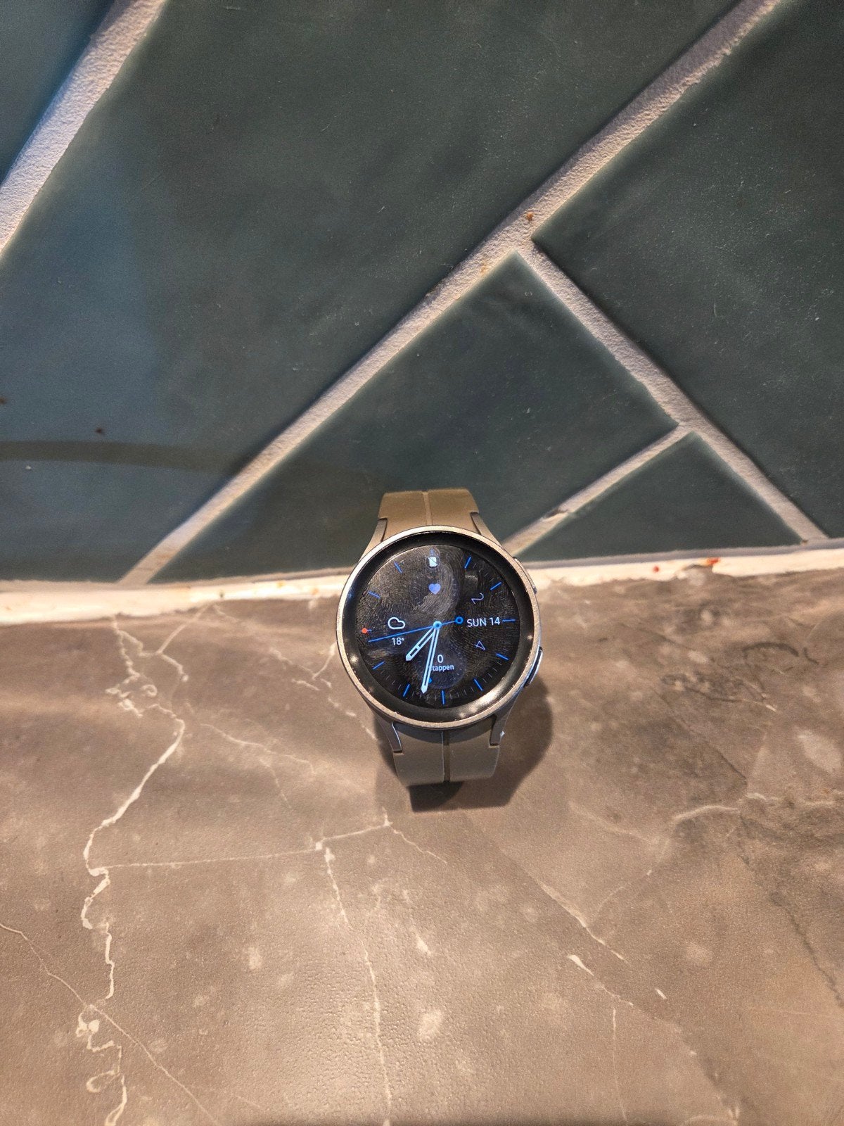 Samsung Galaxy Watch 5 Pro - Grijs - Zo goed als nieuw, Ophalen, Zo goed als nieuw