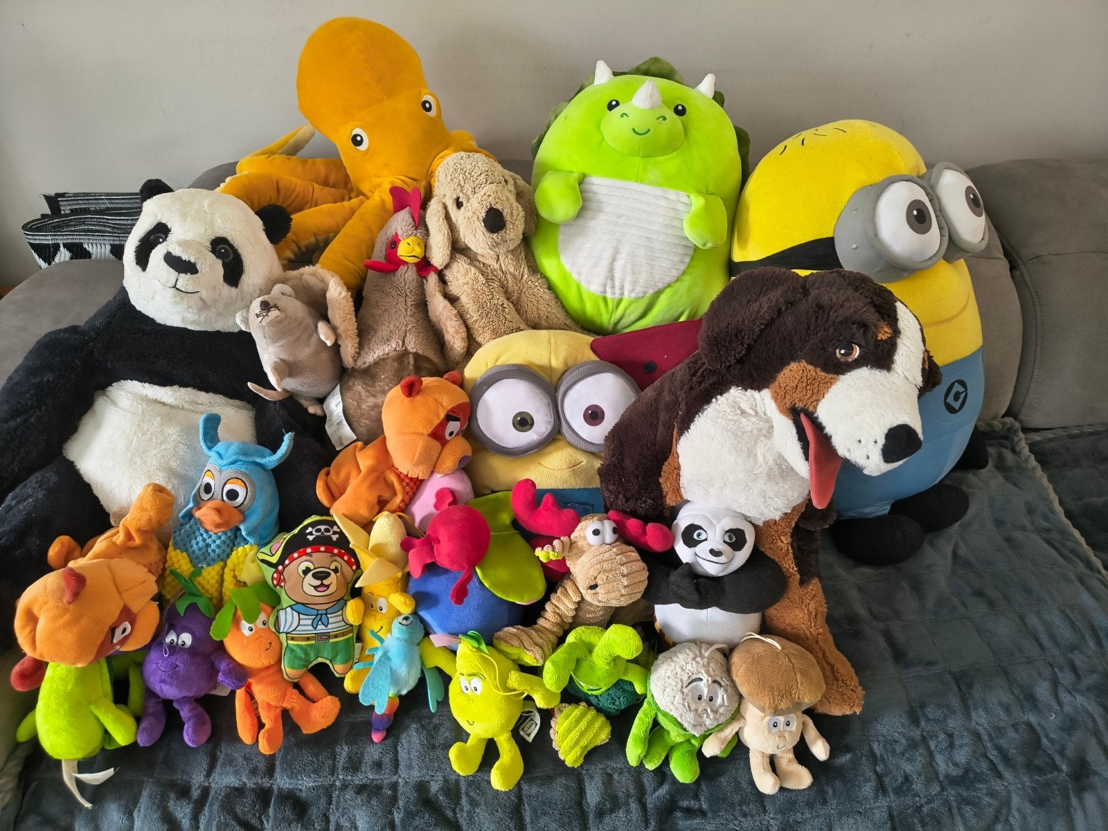 Grote collectie knuffels: panda, Minions, hond en meer!, Gebruikt, Disney, IKEA, Ophalen of Verzenden