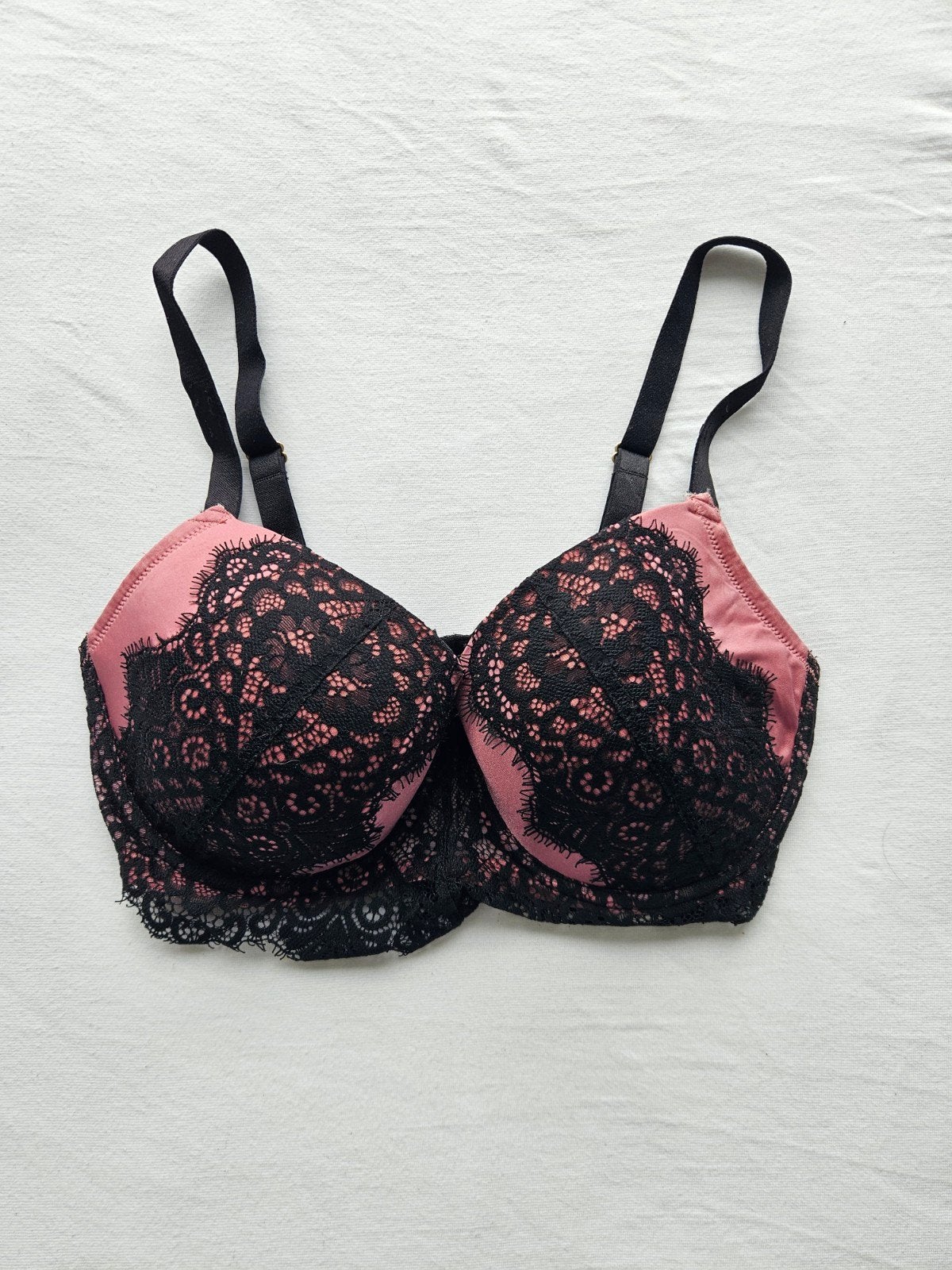 Hunkemöller BH 75F - Roze met Zwart Kant, Hunkemöller, Verzenden, Roze, BH