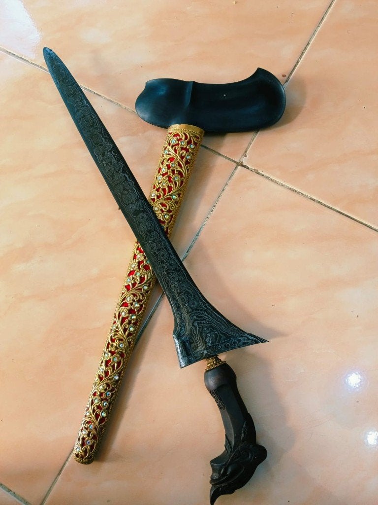 Antieke Keris Tilam Upih Pamor Udan Mas Ebbenhout SVH15, Wapen, Verzenden, Overige materialen, Indonesië