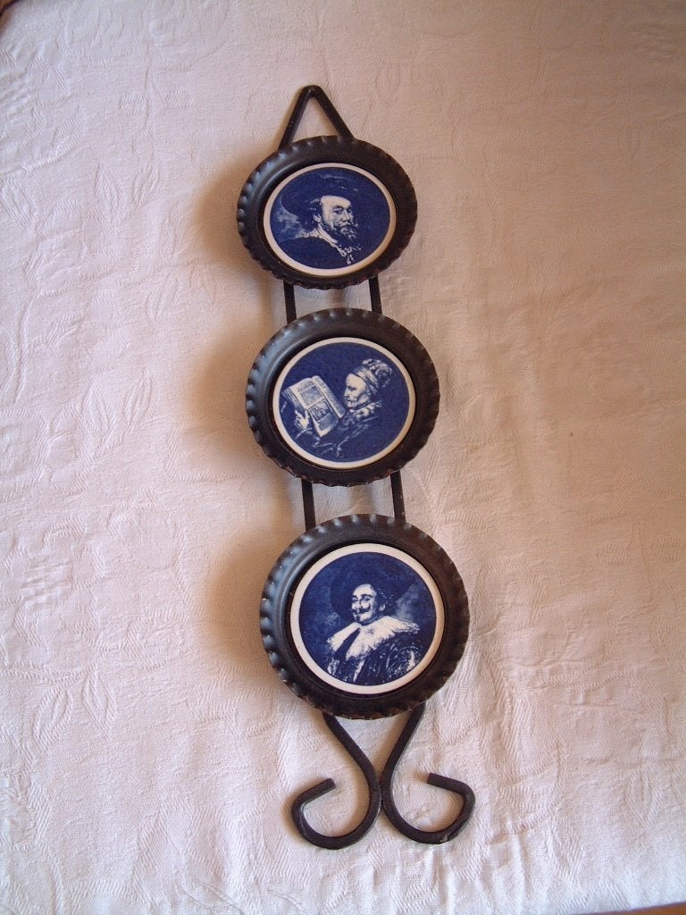 3 oude / vintage blauwe bordjes in frame wrs.Rembrandt 1960, Verzamelen, Overige Verzamelen, Ophalen of Verzenden, Gebruikt