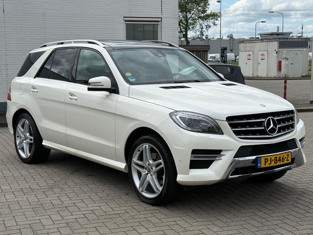 MERCEDES ML350 AMG BlueTEC Edition 1 PANO/FULL/ORG KM ! WIT!, Automaat, 258 pk, Bedrijf, Diesel