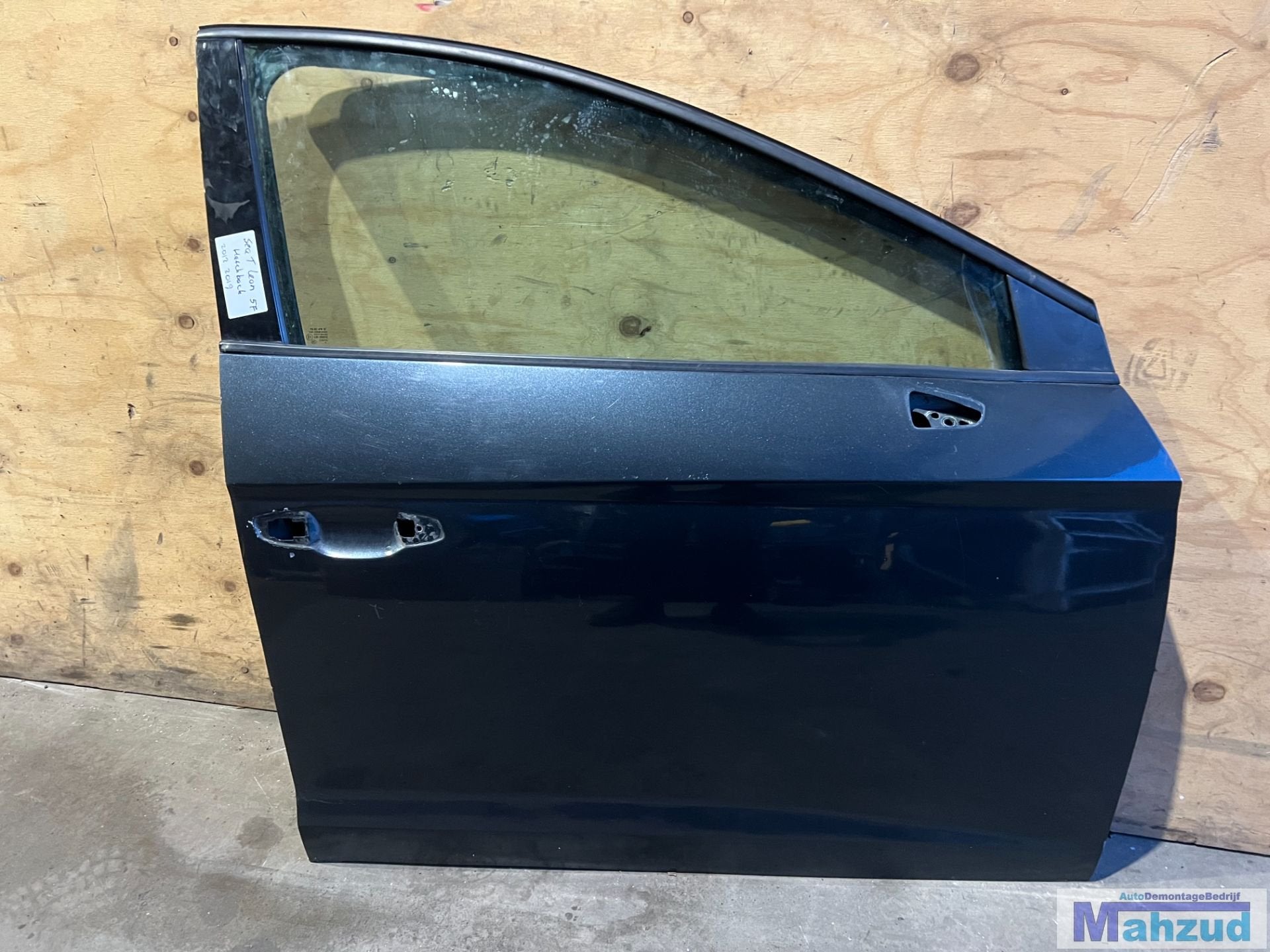 SEAT LEON 5FB rechts voor deur portier 2012-2020, Auto-onderdelen, Gebruikt, Deur, Autovia A-2, Km 585 585
08760  Martorell, ES
