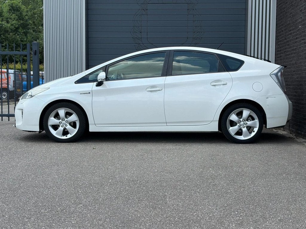 Toyota Prius 1.8 Dynamic Business Automaat|Camera|Ecc, Auto's, Toyota, Euro 5, Gebruikt, 1340 kg, 4 cilinders