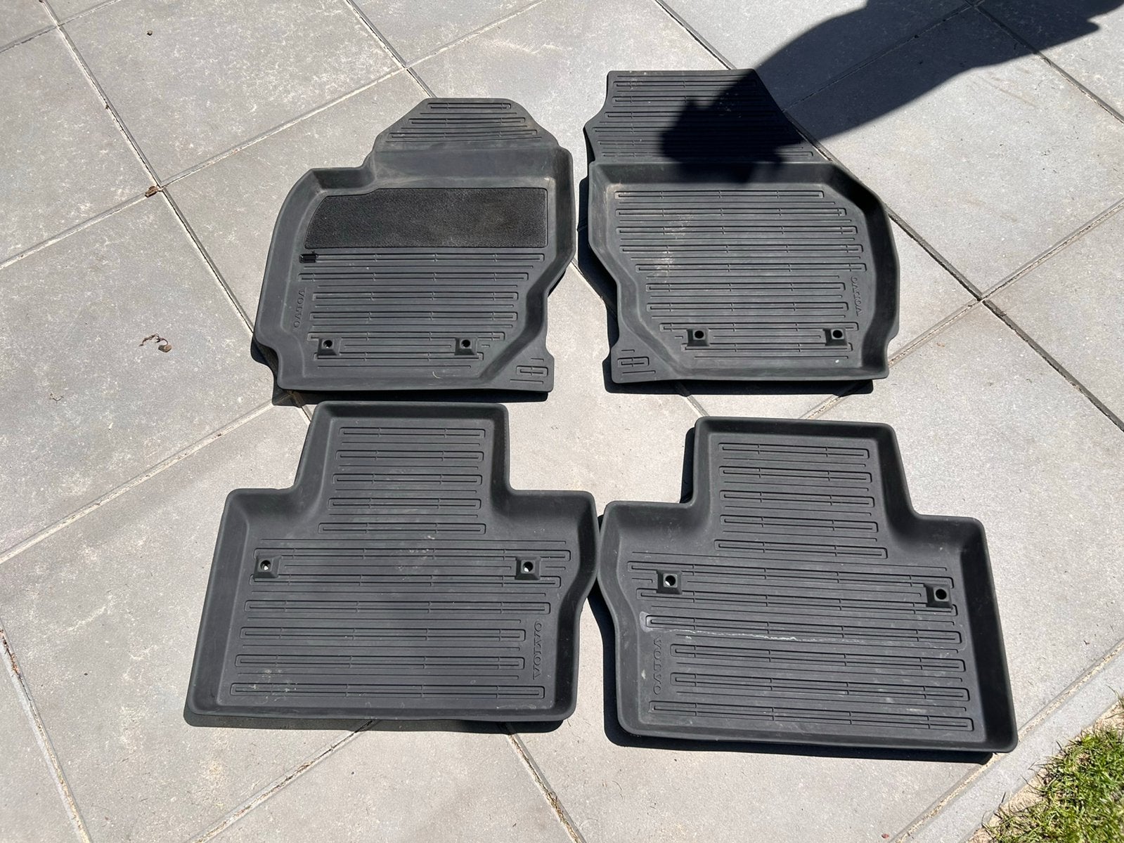 Volvo V70 XC70 rubber automatten set compleet, Ophalen of Verzenden, Zo goed als nieuw
