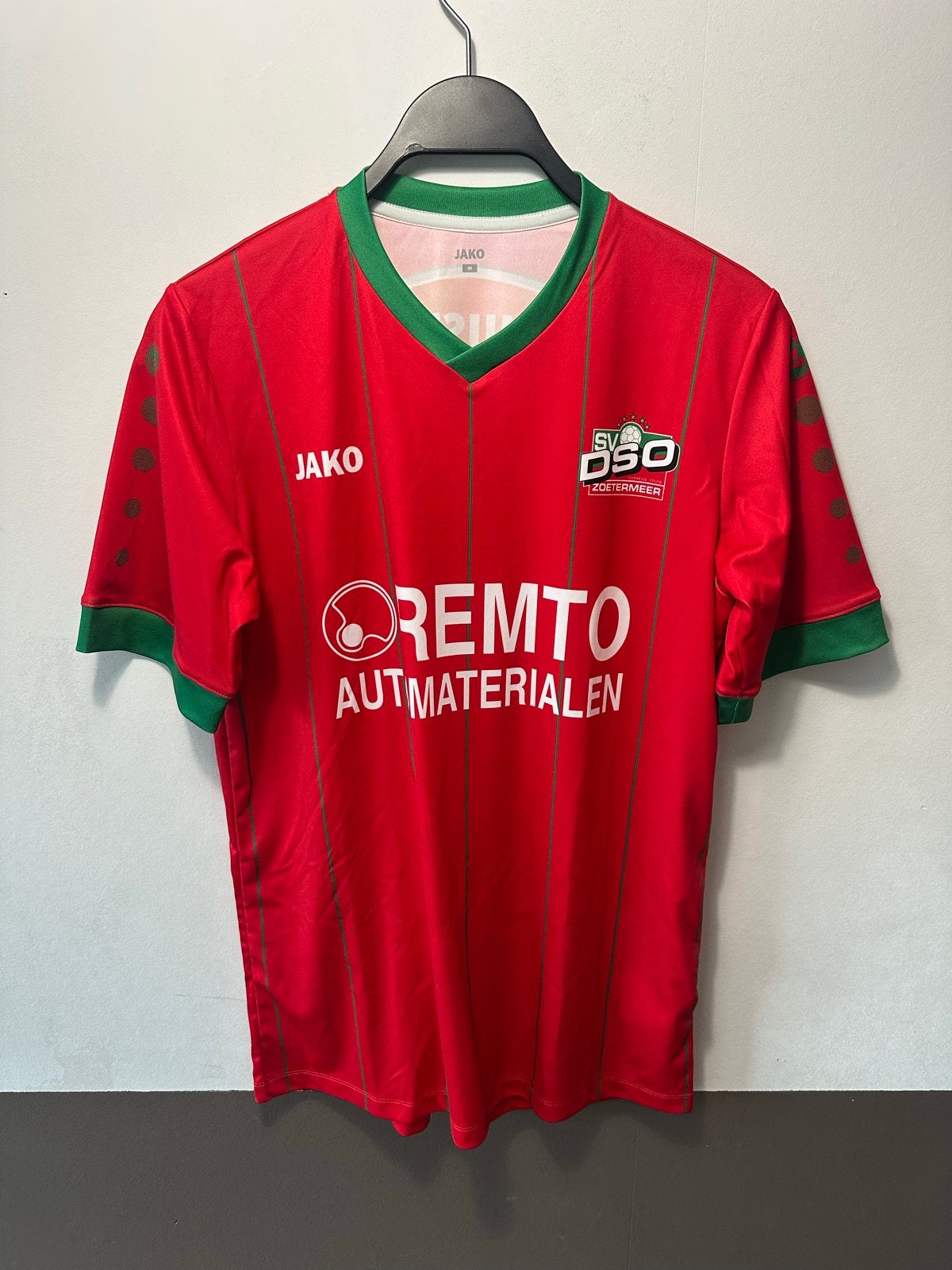 Jako SV DSO Zoetermeer Voetbaltenue Maat M, Maat 48/50 (M), Nieuw, Ophalen of Verzenden, Voetbal