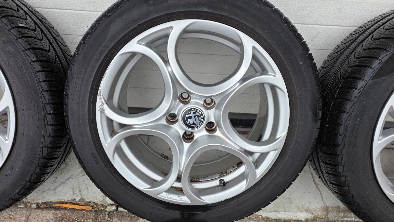 alfa romeo giulitta 17 inch 110x5 velgen met Pirelli All Se, Auto-onderdelen, Banden en Velgen, Ophalen, Banden en Velgen, 17 inch