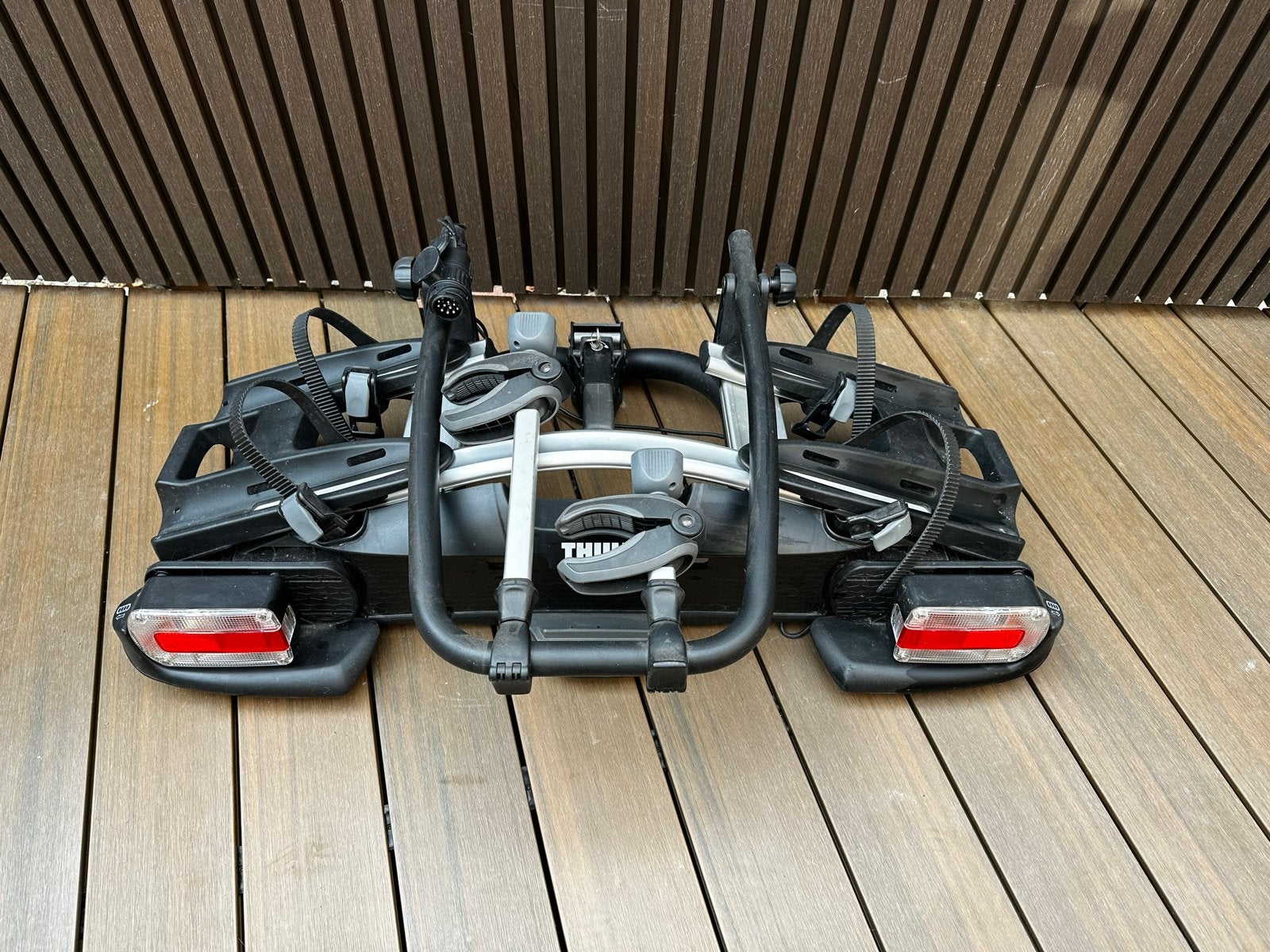 Thule VeloCompact 2 fietsendrager voor 2 fietsen, Auto diversen, Fietsendragers, Ophalen, Zo goed als nieuw, 2 fietsen, Trekhaakdrager
