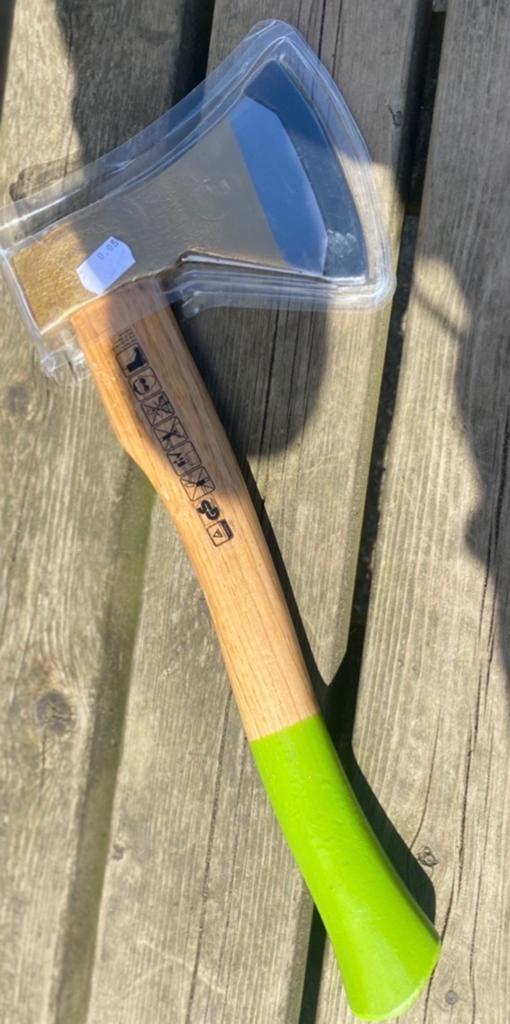 Nieuwe Handbijl - Ideaal voor Tuin en Camping, Tuin en Terras, Hand-tuingereedschap, Ophalen of Verzenden, Nieuw
