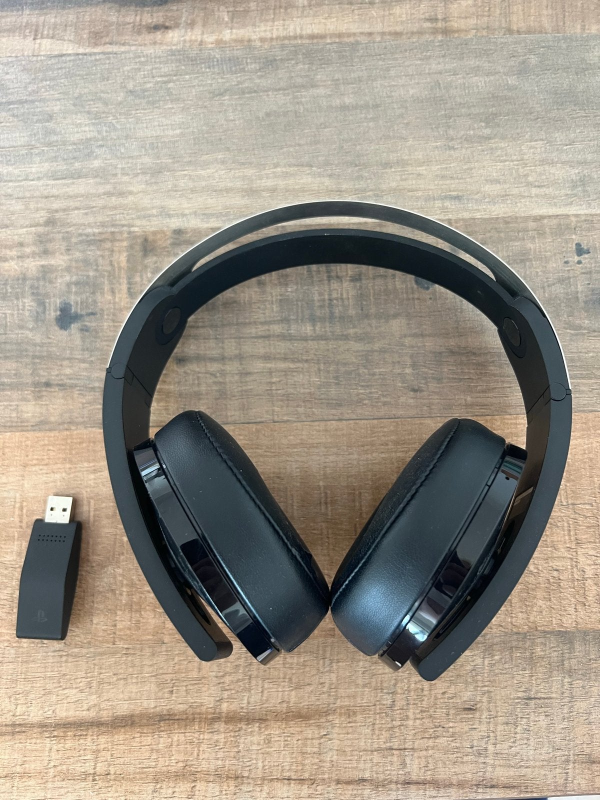 Platinum Wireless Headset voor PS4/PS5 - Zo goed als nieuw, Ophalen of Verzenden, Zo goed als nieuw, PlayStation 4, Draadloos