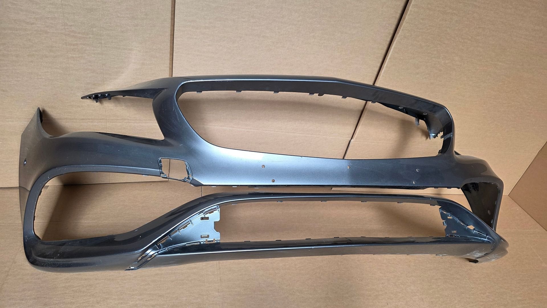 Voorbumper Cla Klasse W117 Facelift AMG A1178856700 6xPDC, Gebruikt, -, Voor, Ophalen of Verzenden