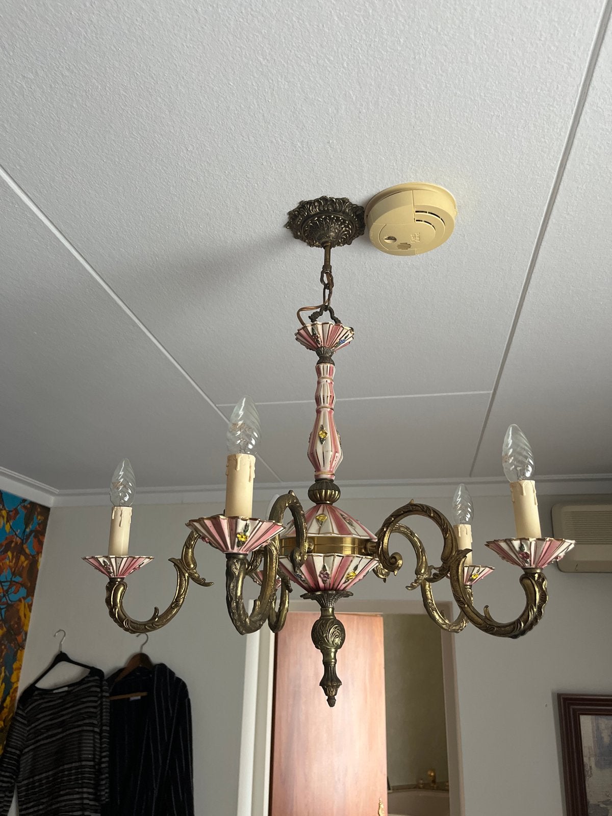 Vintage Kroonluchter met Roze en Gouden Details, Ophalen, Gebruikt, Metaal, E14 (klein)