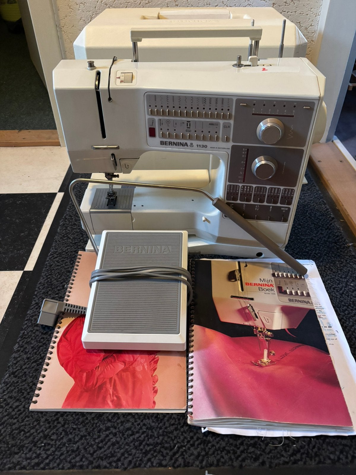 Computer gestuurde vr arm Bernina 1130 zonder aanschuifdeel, Ophalen of Verzenden, Zo goed als nieuw, Naaimachine, Bernina