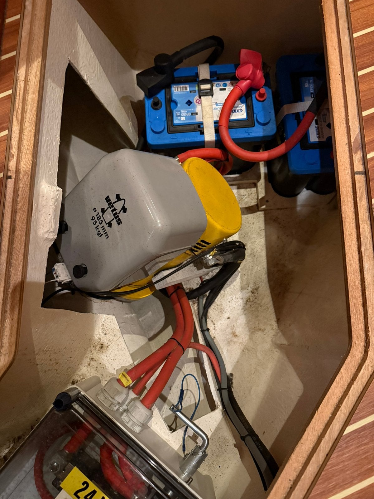 Boeg en hekschroef te koop, Watersport en Boten, Ophalen of Verzenden, Zo goed als nieuw