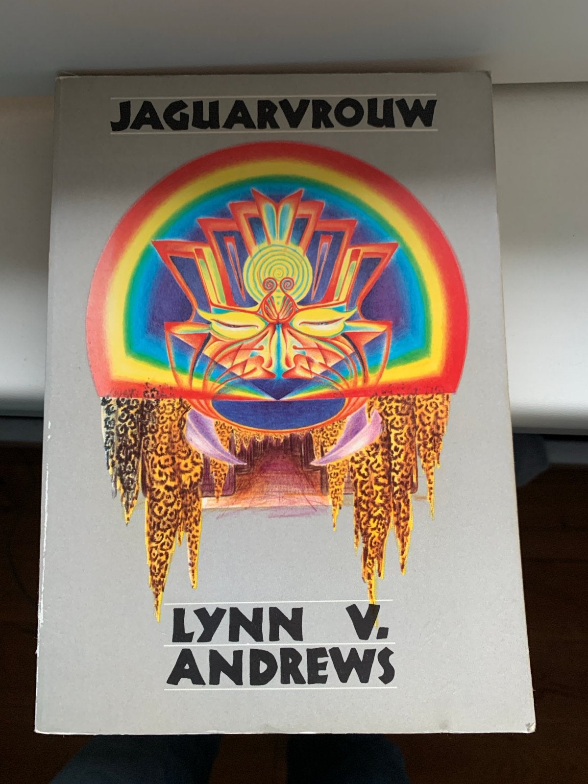 Jaguarvrouw - Lynn V. Andrews (Boek), Boeken, Ophalen of Verzenden, Zo goed als nieuw, Nederland