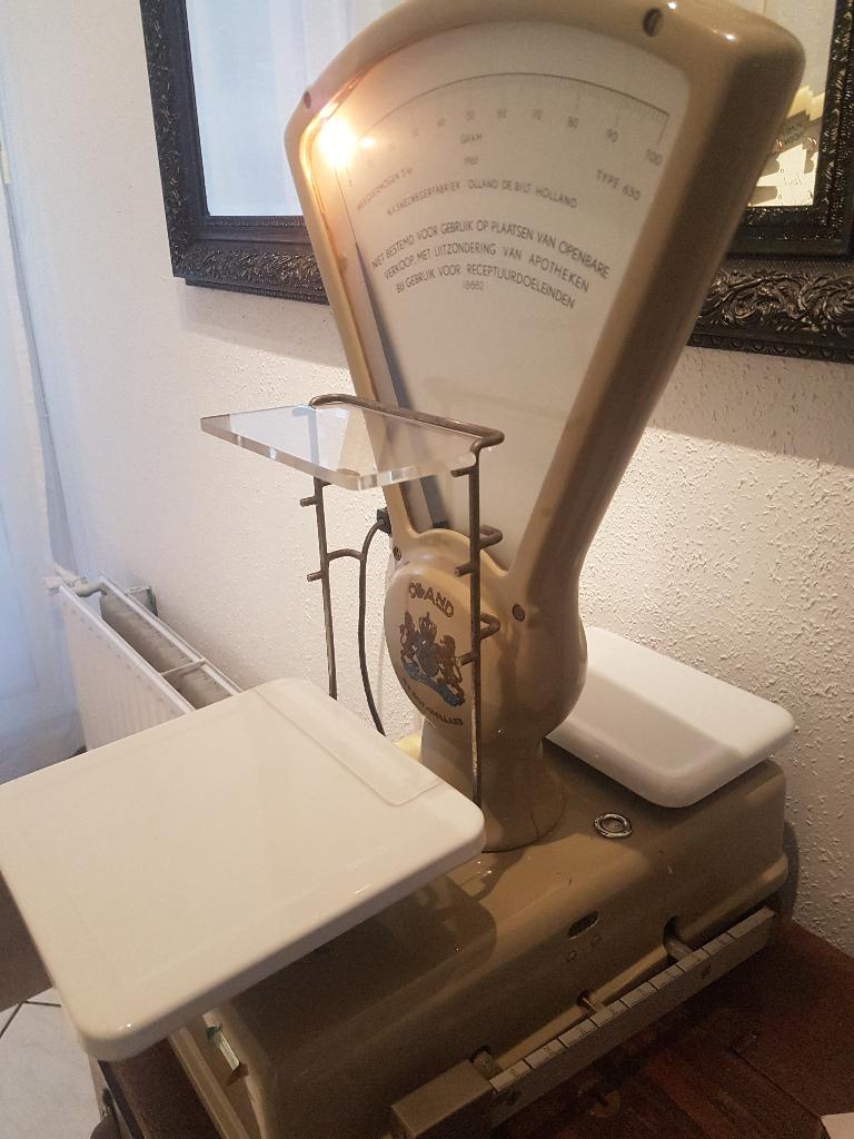 Exclusieve Olland apothekersweegschaal 1966 €349, Ophalen of Verzenden