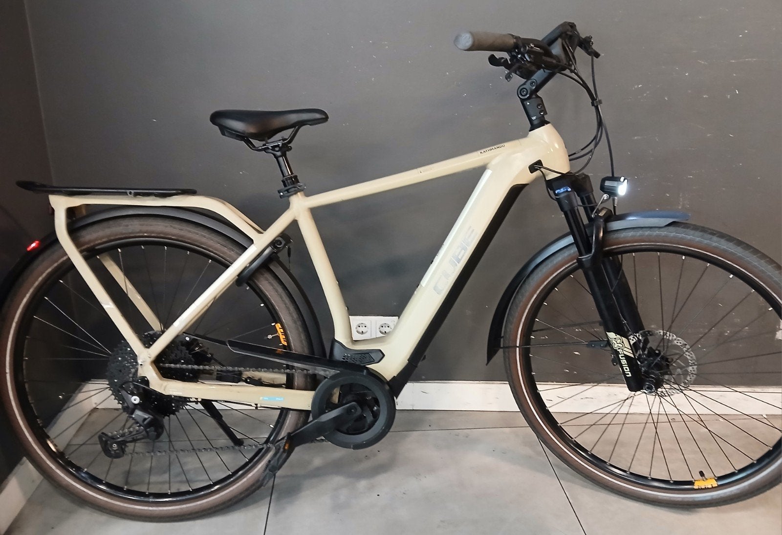 Cube Kathmandu e-bike (Bosch Performance CX), Ophalen, Zo goed als nieuw, 51 tot 55 cm, Cube