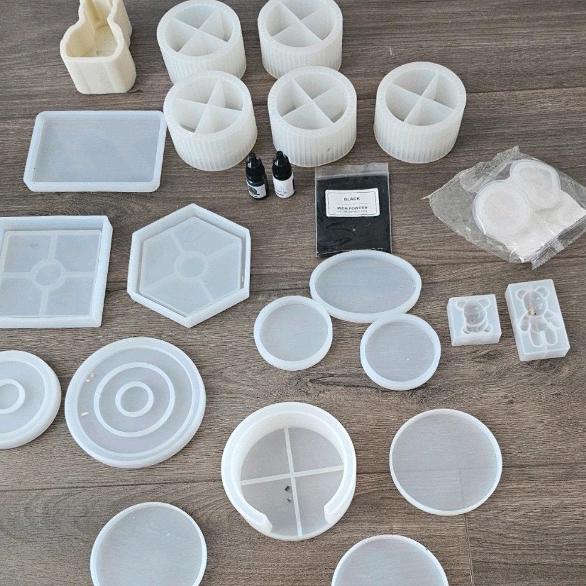 Mallen voor epoxy of jesmonite + pigment kleurtjes, Hobby en Vrije tijd, Ophalen of Verzenden, Zo goed als nieuw, Knutselmateriaal
