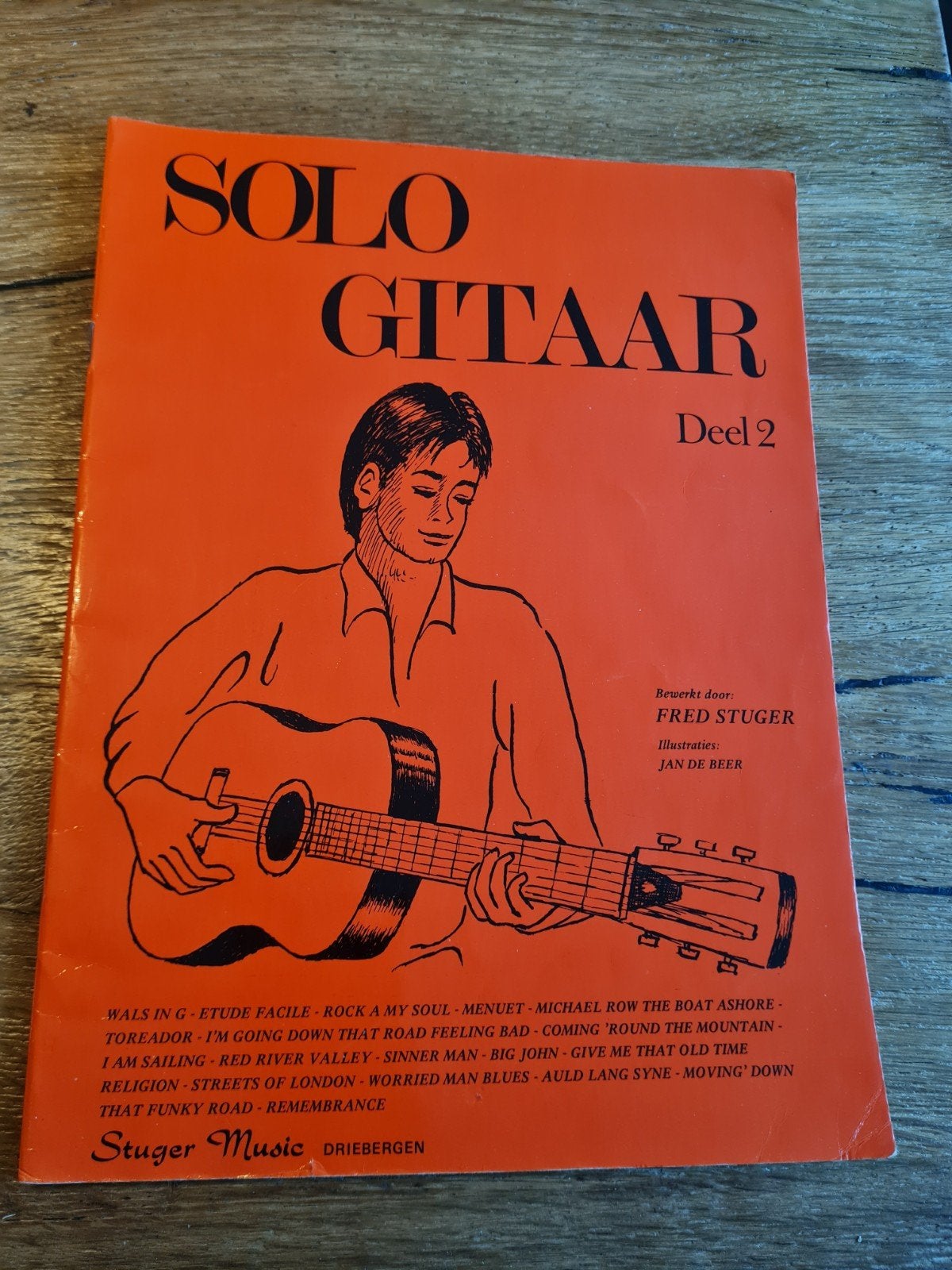 Solo Gitaar Deel 2 - Gitaarlesboek met bladmuziek, Ophalen of Verzenden, Artiest of Componist, Gitaar