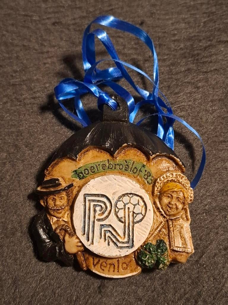 Jocus Boerebroelof 1983 medaille vastelaovend, Ophalen of Verzenden, Foto of Kaart