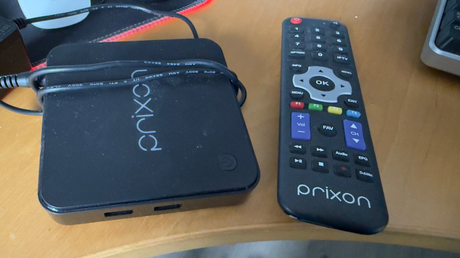 PRIXON IPTV Set Top Box P9+ 4K UHD met afstandsbediening, Ophalen of Verzenden, Zo goed als nieuw, Decoder