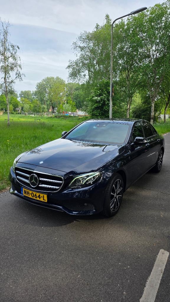 Mercedes-Benz E-Klasse 2.0 E220 D Sedan AUT 2016 Blauw, Auto's, Mercedes-Benz, Automaat, Euro 5, Achterwielaandrijving, 194 pk
