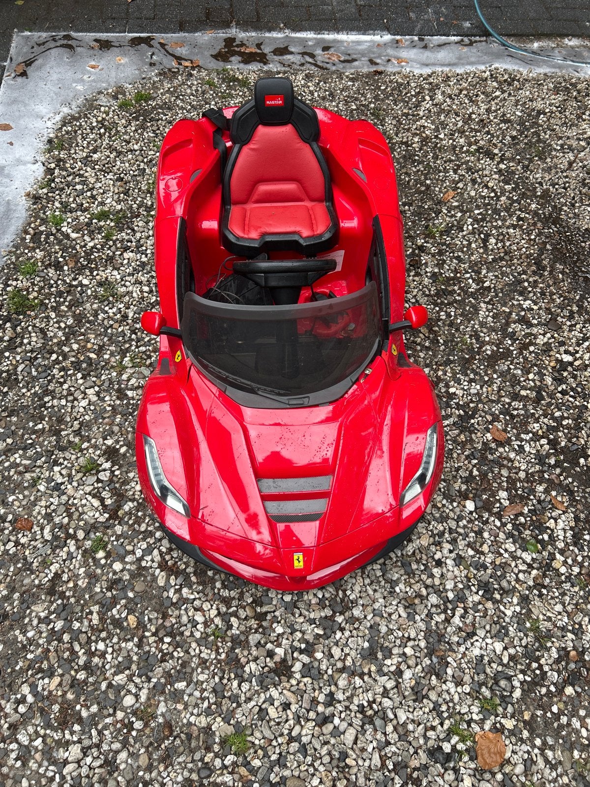 Ferrari kinderauto - opknapper hij doet het niet, Ophalen, Gebruikt