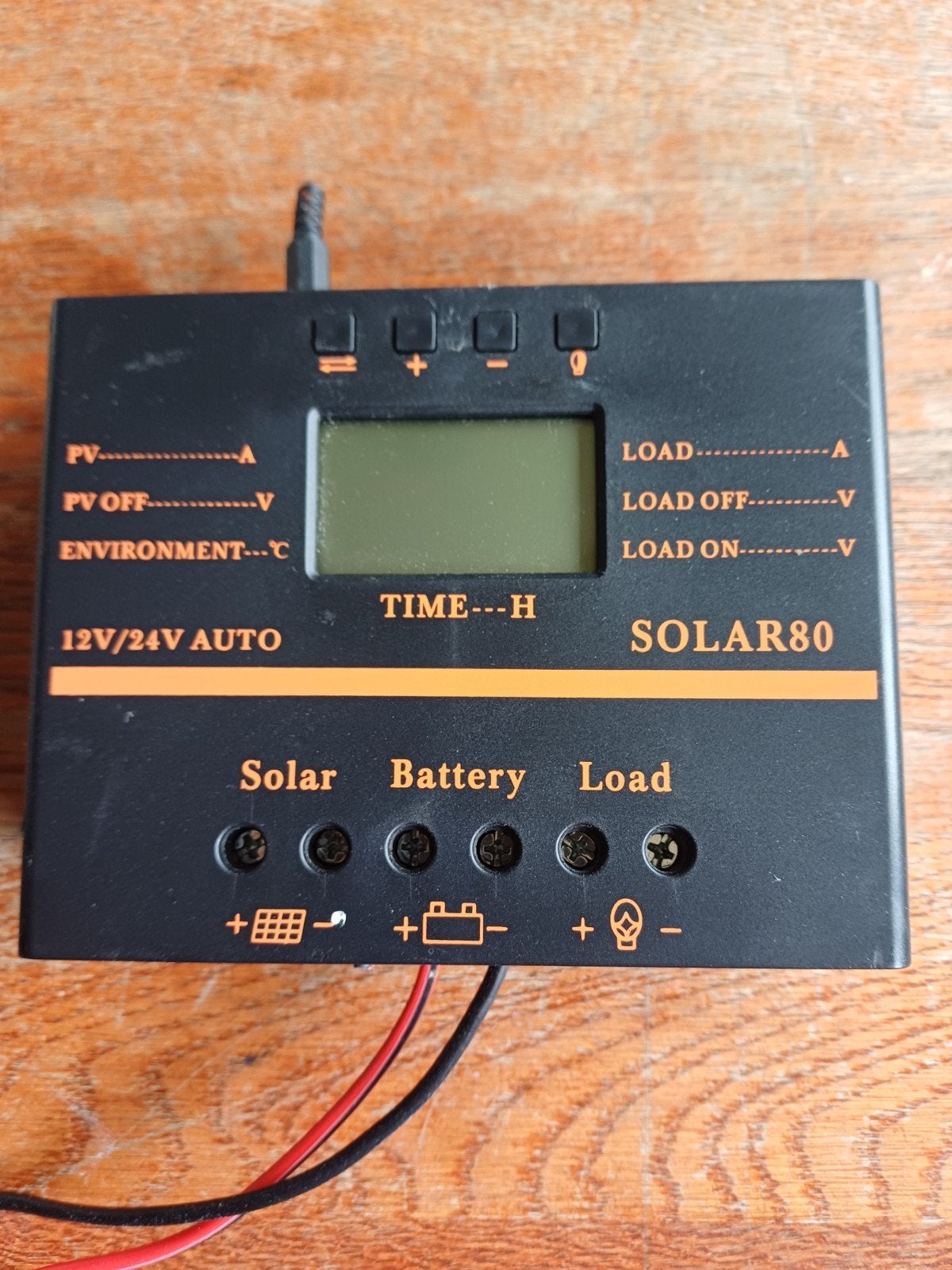 Solar 80 Zonnepaneel laadregelaar 12V/24V 80A, Ophalen, Zo goed als nieuw