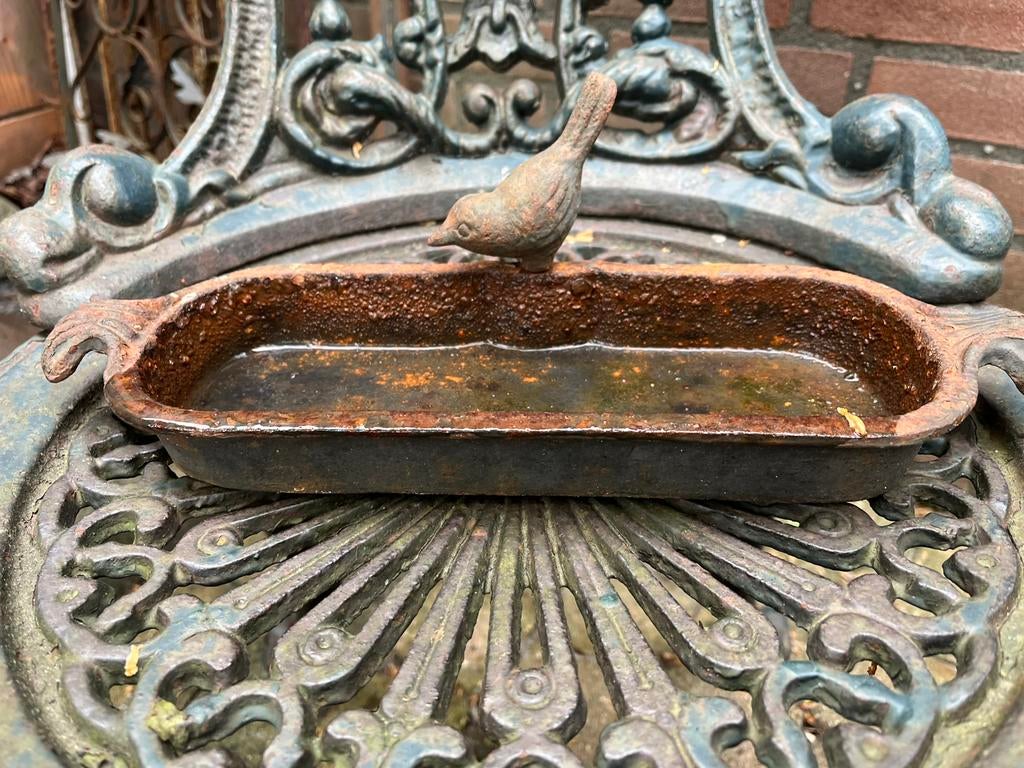 Gietijzer vogel waterschaal - voederschaal, Ophalen, Gebruikt, Overige materialen, Overige typen