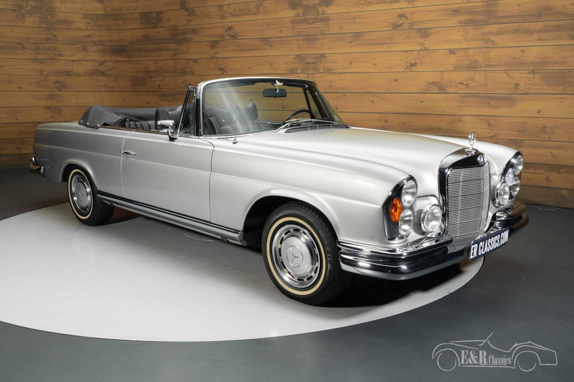 Mercedes 280 SE Cabriolet | 1969, Auto's, Oldtimers, Automaat, Achterwielaandrijving, Zwart, 4 stoelen