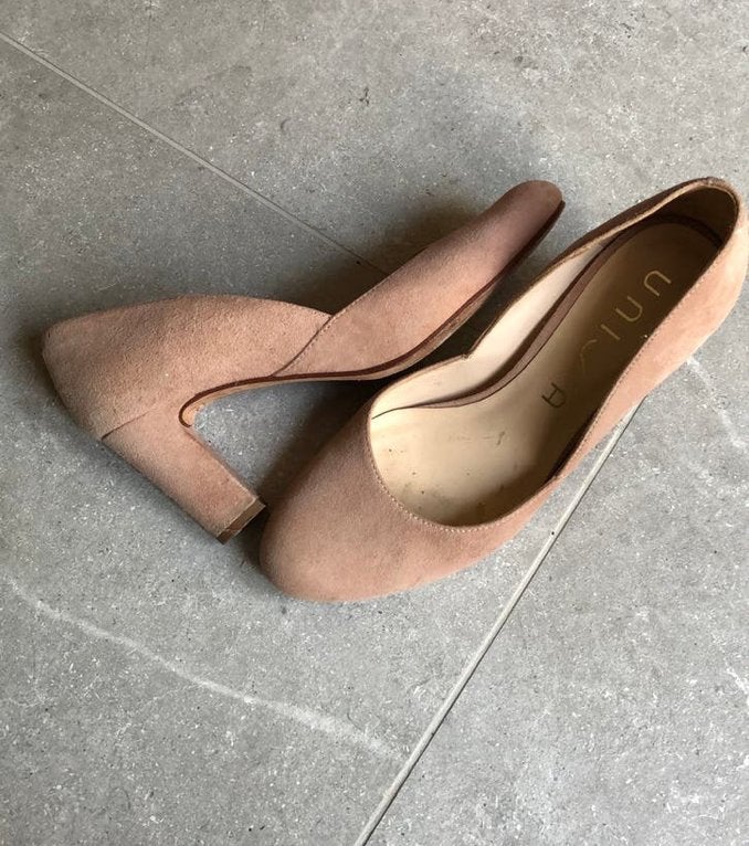 Suede leren  hakken, nude kleur, maat 38, Ophalen, Zo goed als nieuw, Beige